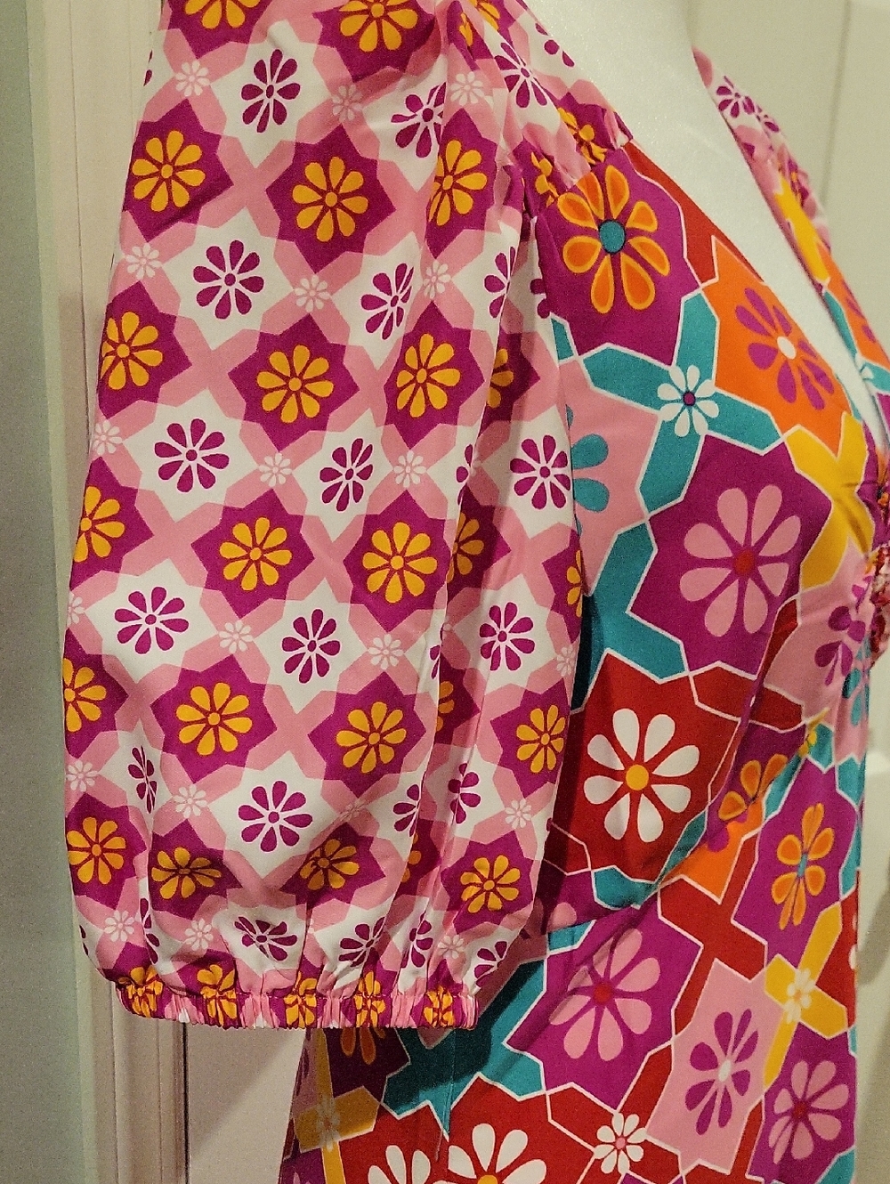 Donna Morgan Multicolor Floral Geo Midi Dress in Pink, Orange, Teal & Purple - Picture 7 of 14